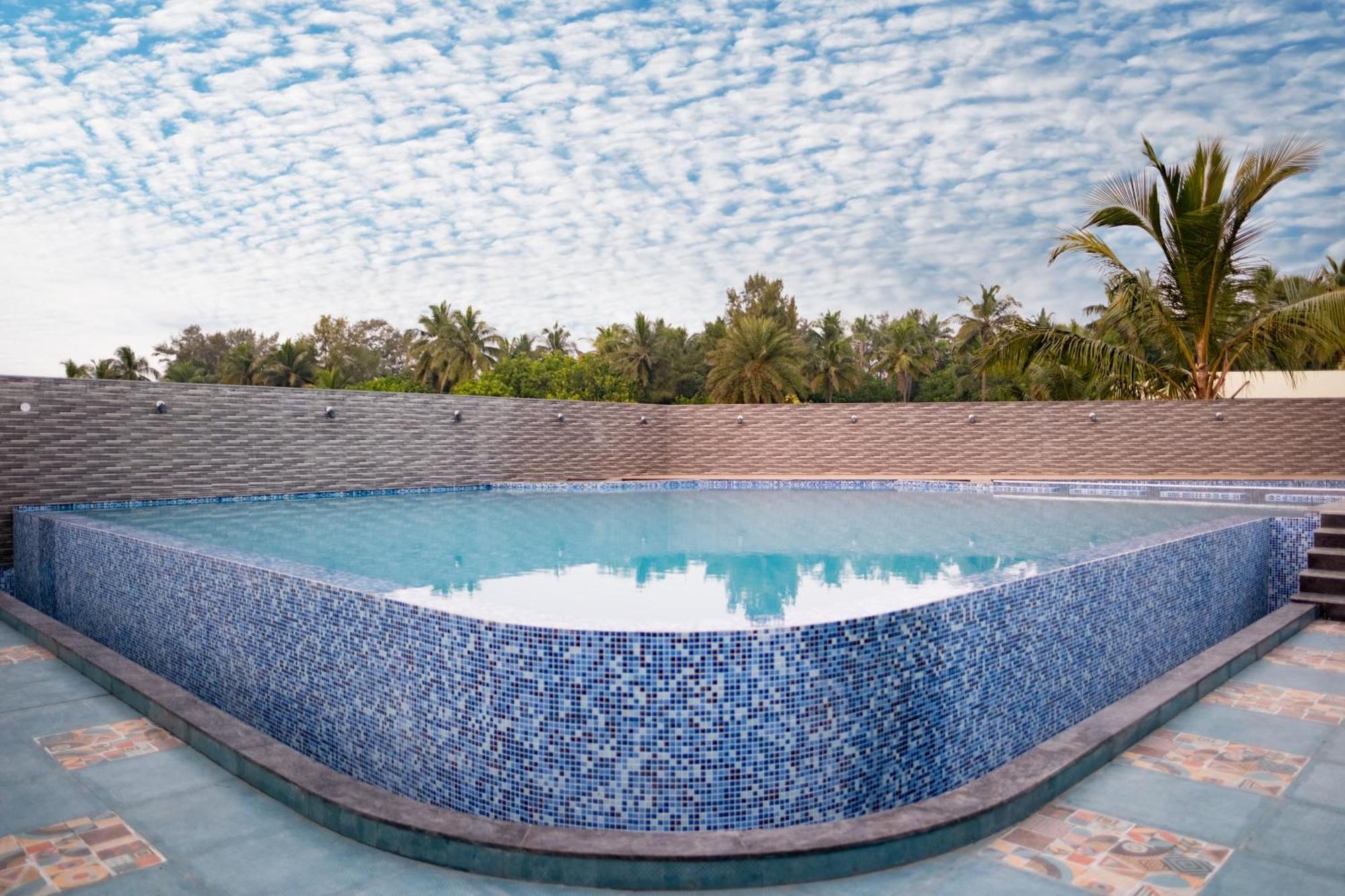 Palm Regal Resort Gopālpur Esterno foto