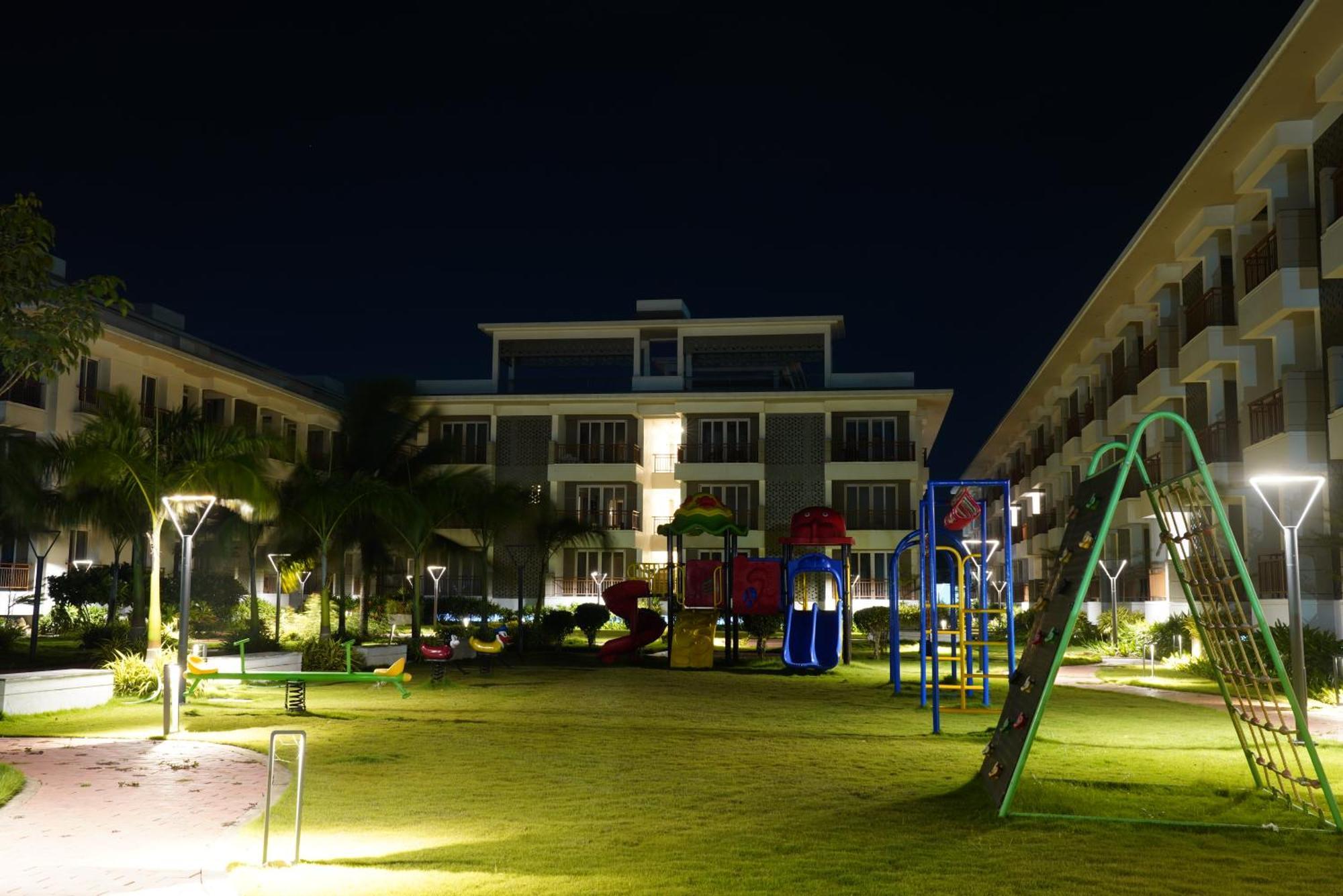 Palm Regal Resort Gopālpur Esterno foto